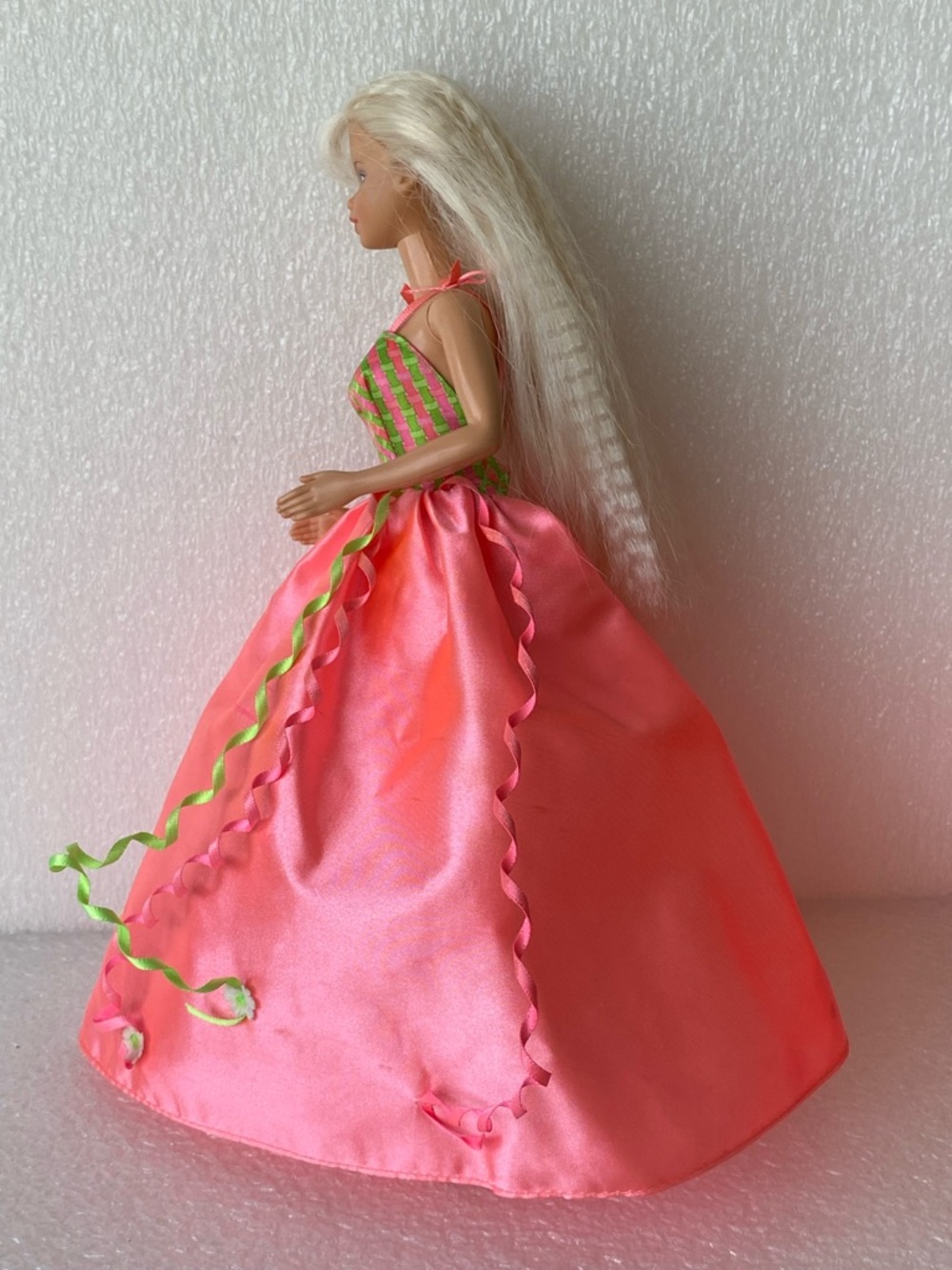 Vintage 1998 Birthday Party Blonde BARBIE Doll Mattel #22905 - NO Accessories - Picture 4 of 16